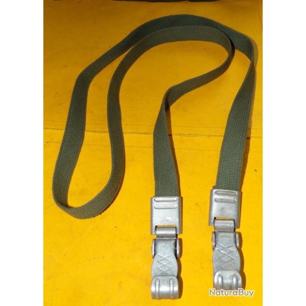 SANGLE EN TISSU POUR MUSETTE MILITAIRE DE L' ARMEE ALLEMANDE BUNDESWHER  ,DIMENSION LONGUEUR 120 CM