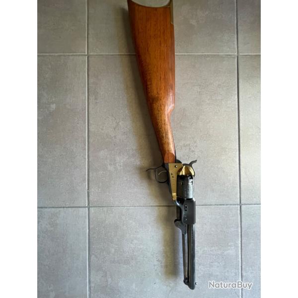 Revolver  � poudre noire cal 36 avec une crosse de carabine
