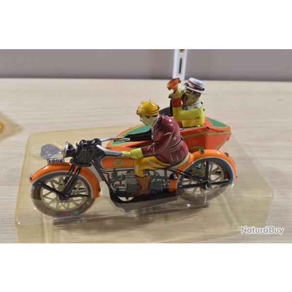 Reproduction jouet en m�tal  Side car m�canique HS ( d�coration fer blanc 1960/1970 repro ) (C13