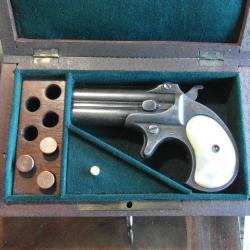 Beau coffret ancien pour derringer Colt 1,2,3 et double derringer R&eacute;mington
