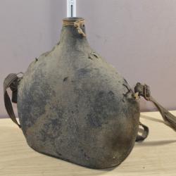 gourde militaire Fran&ccedil;ais WWII Equipement Soldat 1939/1945 French gourde