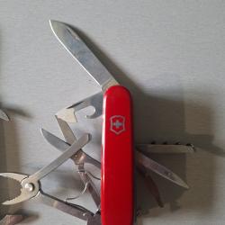 Couteau victorinox multi outils
