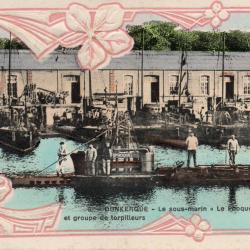 Carte Postale - Dunkerque - Le sous-marin "Le Phoque" et groupe de torpilleurs -N&deg;8337