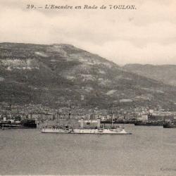 Carte Postale - L'Escadre en Rade de Toulon -N&deg;8343