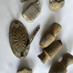 Lot eau, pi&egrave;ce de terrain militaire, bouchon de grenade, blaireau, allemand, fran&ccedil;ais, W.W1 ww2