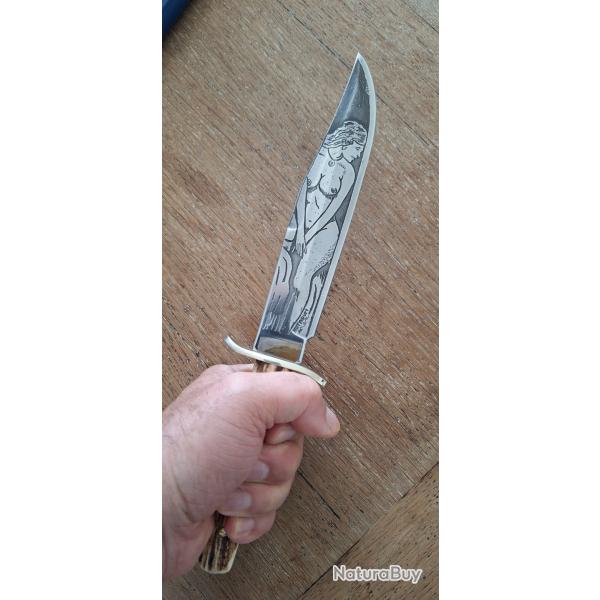 Couteau de chasse bowie grav�