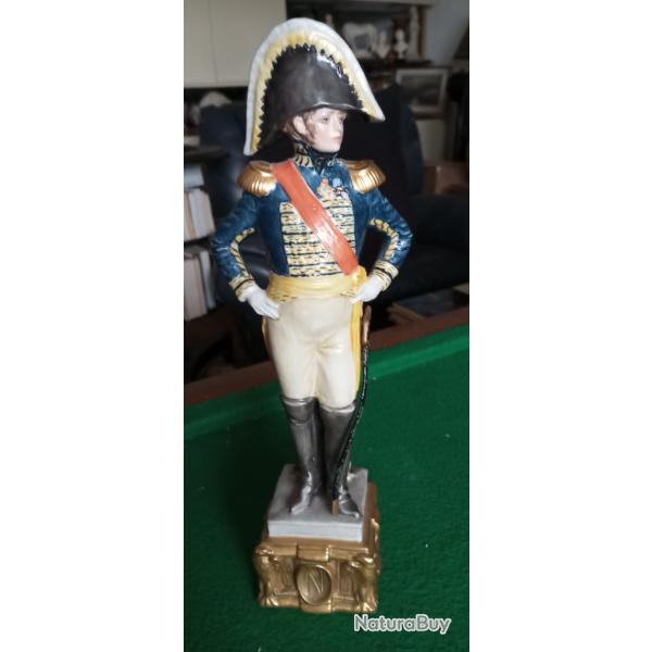 Soldat Napol�onien en porcelaine Capodimonte
