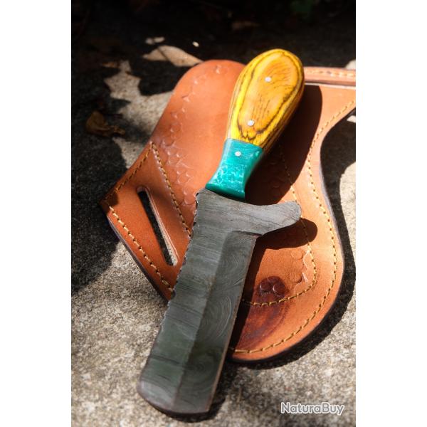 Couteau Skinner Lame Rasoir Acier Damas 256 Couches Manche Bois Beau Etui Cuir Fabric Artisanale