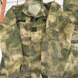 Veste et pantalon camouflage A-Tacs . Taille L . Ensemble &eacute;tat neuf provenant d'essai Fran&ccedil;ais .