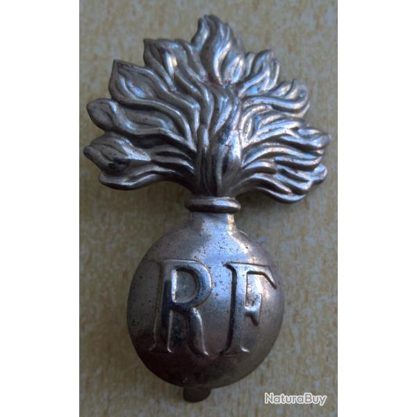 Insigne de casque Adrian argent�