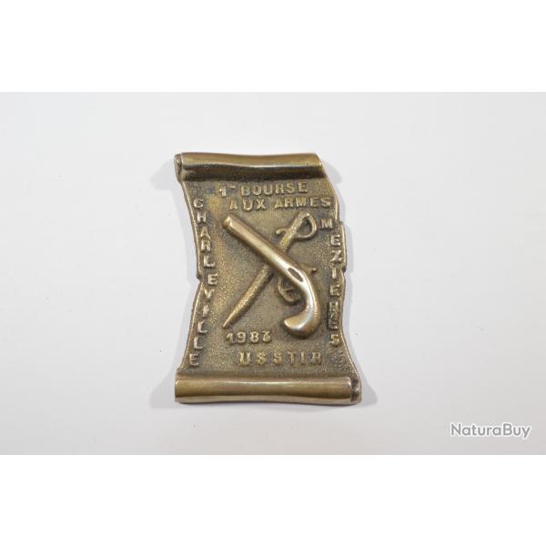 Plaque souvenir 1 er Bourse aux Armes Charleville M�zi�res Laiton  (24)