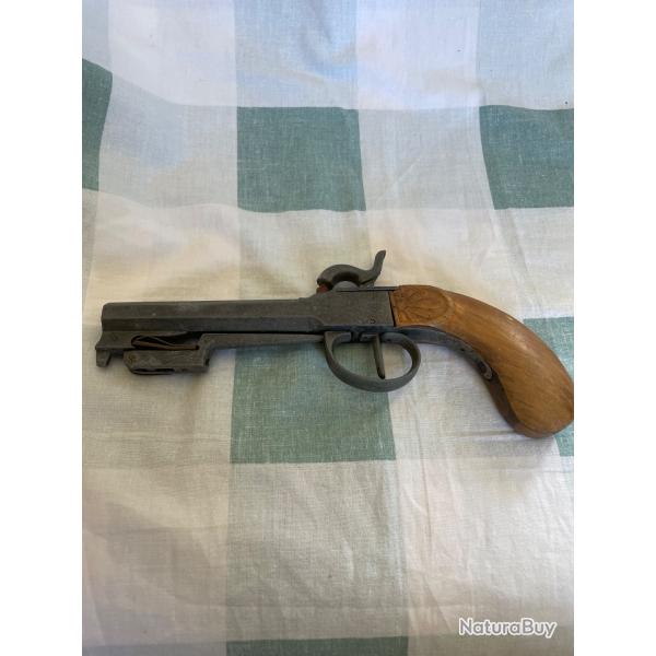 Reproduction pistolet 19i�me zamak et bois