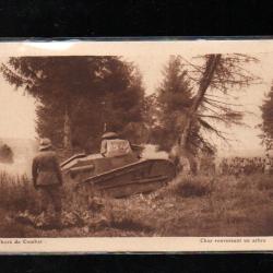 char renversant un arbre  , chars de combat  camp de mailly