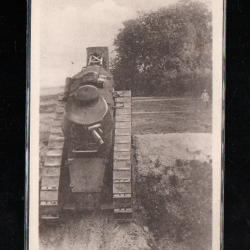 tank en manoeuvre camp de mailly au choix