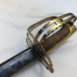 Sabre garde tournante