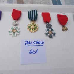 lot de m&eacute;dailles militaires et civiles,&eacute;tat neuf (vente &agrave; l'unit&eacute; ou en lot)