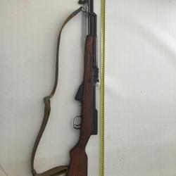 SKS 7,62x39  avec arri&egrave;re de culasse picatinny et 4 chargettes