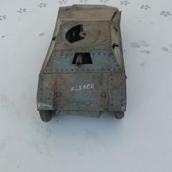 Jouet ancien v&eacute;hicule militaire en metal