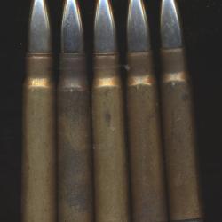 5948C UN CLIP COMPLET DE 7,92x57 ww2  TCHEQUE NEUTRA
