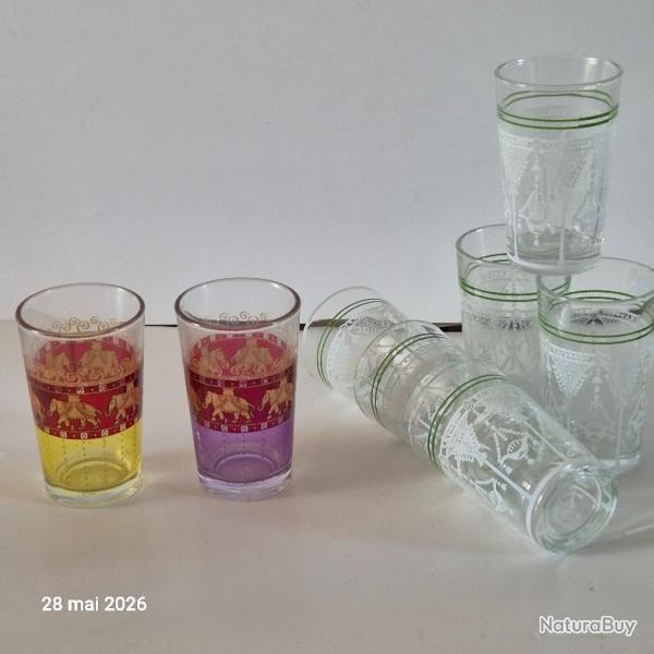 Lot de 8 verres � th� marocain traditionnels