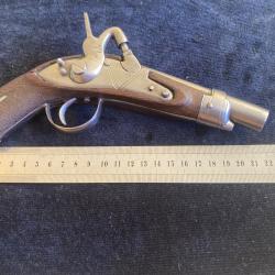 R&eacute;plique pistolet &agrave; poudre noir non fonctionnel