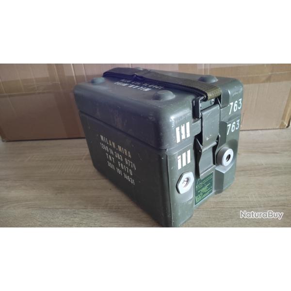 Caisse �tanche pour transport mat�riel arm�e