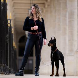 L'Ally&egrave;s - Laisse bandouli&egrave;re mains libres en cuir sur mesure