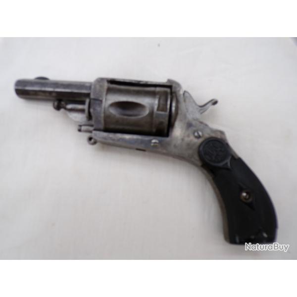 REVOLVER BULL-DOG 8,92