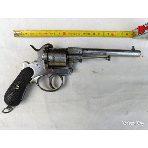 Revolver a broche