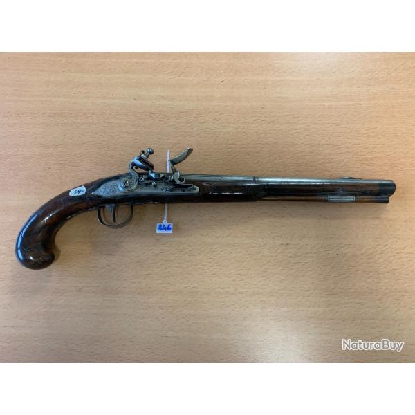 Pistolet d'ar�on � silex � canon sign� Lazaro Lazarino