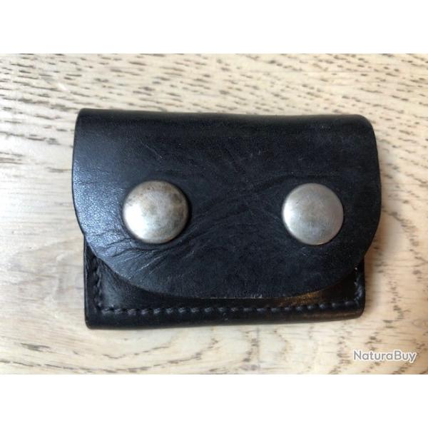 Etui pour 6 cartouches 38 / 357