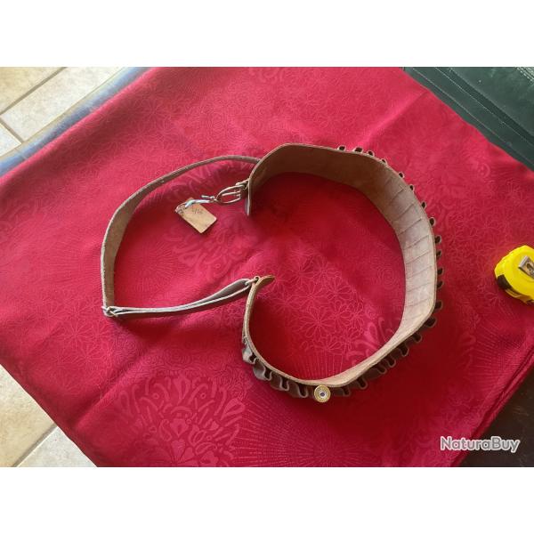 Cartouchi�re en cuir neuve, calibre 14 mm, pas de prix de r�serve