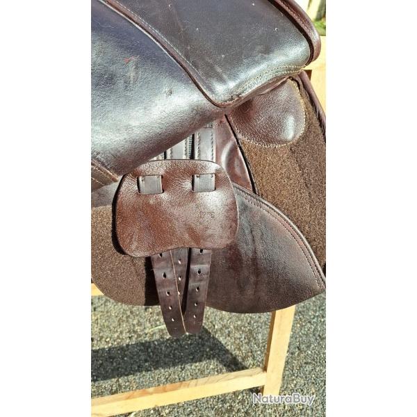 Fouganza Selle 17"5