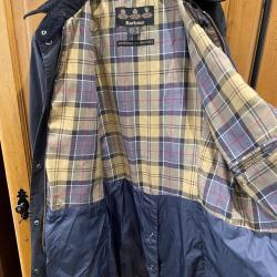 Imperm&eacute;able femme cir&eacute;e barbour