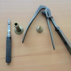 Lot d'outils de rechargement + Fraise + Pince pour le 8.15x46R - 1� sans prix de r&eacute;serve !!
