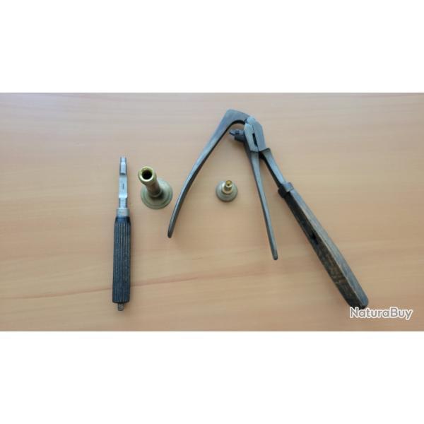 Lot d'outils de rechargement + Fraise + Pince pour le 8.15x46R - 1� sans prix de r�serve !!