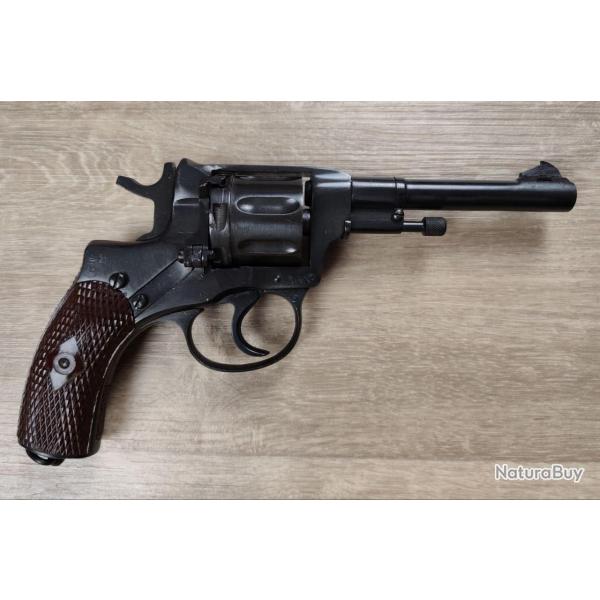 Revolver NAGANT 1895 - Izhevsk 1944 - Cal. 7,62 nagant (Occasion)