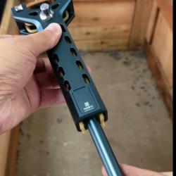 Lance-pierre m&eacute;tal &agrave; chargeur automatique billes 8 mm + &eacute;lastiques de rechange