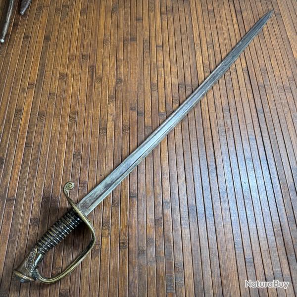 SABRE MOD�LE 1855 D'OFFICIER D'INFANTERIE FRAN�AIS DE LA MANUFACTURE DE CHATELLERAULT