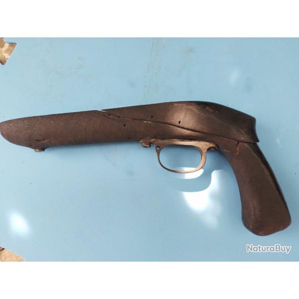 crosse artisanal en bois pour un mauser chasse aux nuisibles