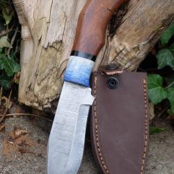 Bowie Couteau de Chasse Lame Clip Point Damas 256 Couches Manche Bois Fabric Artisanale Etui Cuir