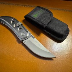 A SAISIR RARE CRKT SERENGETI 3 LAMES