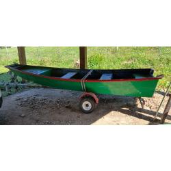 BARQUE DE P&Ecirc;CHE 4,50ml DE LA MARQUE ACROPLAST MODELE "Castor du Rh&ocirc;ne"