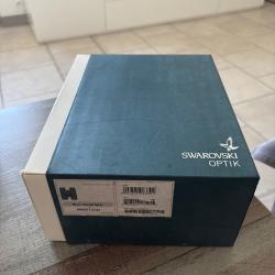 Vends paire jumelles Swarovski, SL, C. 15 &times; 56 en tr&egrave;s bon &eacute;tat avec sa housse de transport.