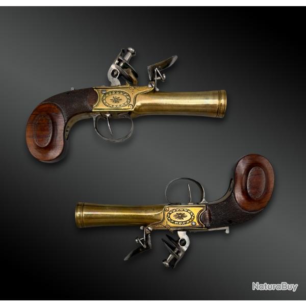PAIRE de PISTOLET � coffre d'officier de marine - Europe - XIX�me si�cle