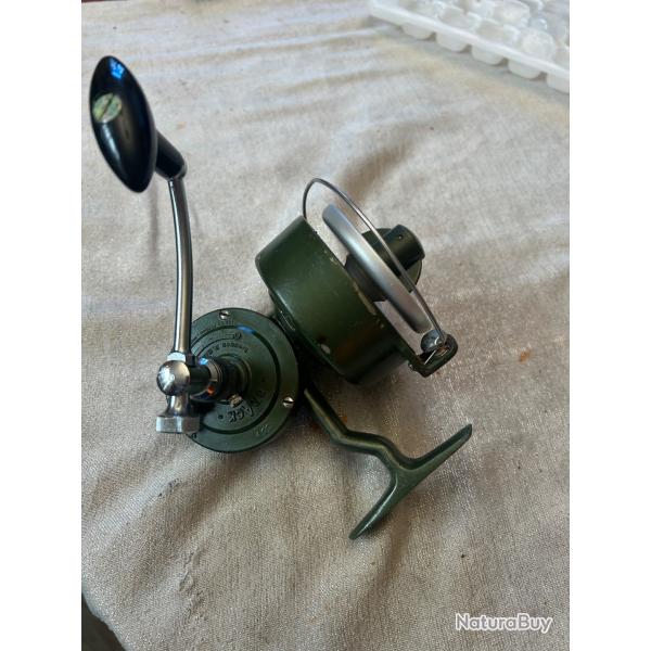 Moulinet de p�che ancien crack 300