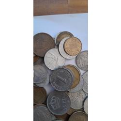 Pi&egrave;ce de Monnaie Monde Lot de plus de 900 Grammes de monnaies monde a voir