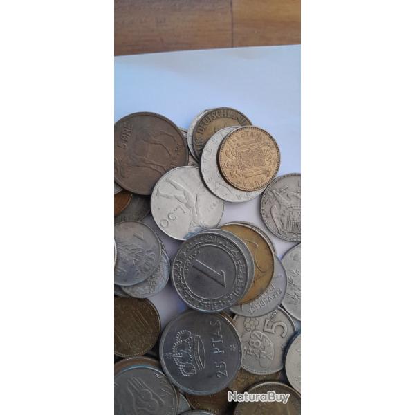 Pi�ce de Monnaie Monde Lot de plus de 900 Grammes de monnaies monde a voir