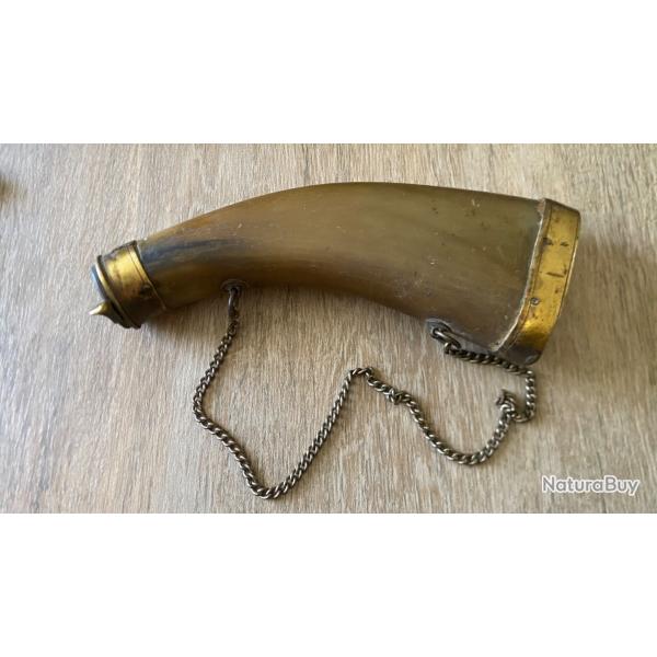 Corne a poudre du XIX Siecle