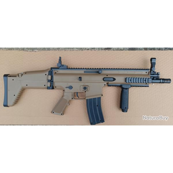 R�plique scar L non fonctionnelle.
